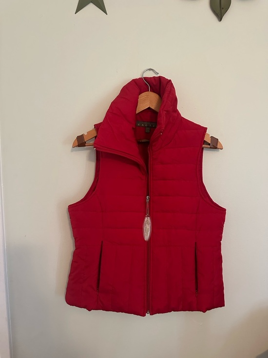 Kenneth Cole Reaction Jackets & Blazers - Kenneth Cole Reaction Red Quilted Puffer Vest